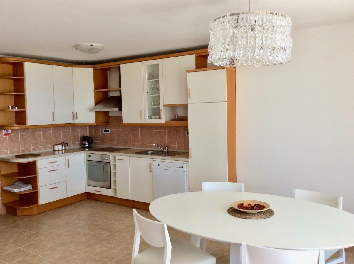 Beach Apartment Lux View Спліт Екстер'єр фото