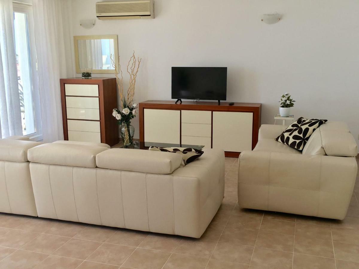Beach Apartment Lux View Спліт Екстер'єр фото